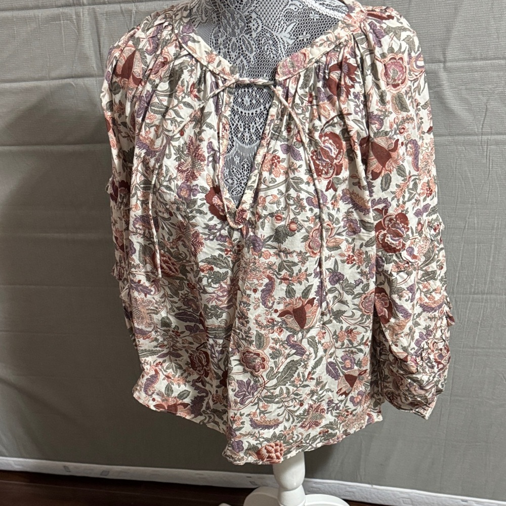 Love the Label Floral Print Women's Top